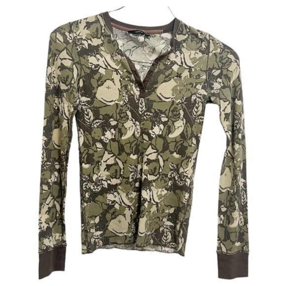 Hurley camo long sleeve Henley